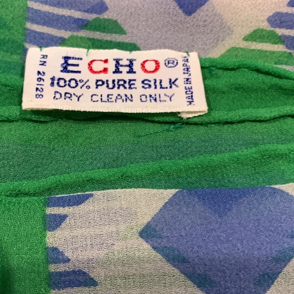 Preppy Vintage 70’s classic green, blue and white geo pattern silk scarf - Picture 2 of 4